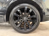 USED 2023 73 VOLKSWAGEN TOUAREG 3.0 TDI V6 R-Line Tech Plus Tiptronic 4Motion Euro 6 (s/s) 5dr *VAT QUALIFYING*BLACK PACK*