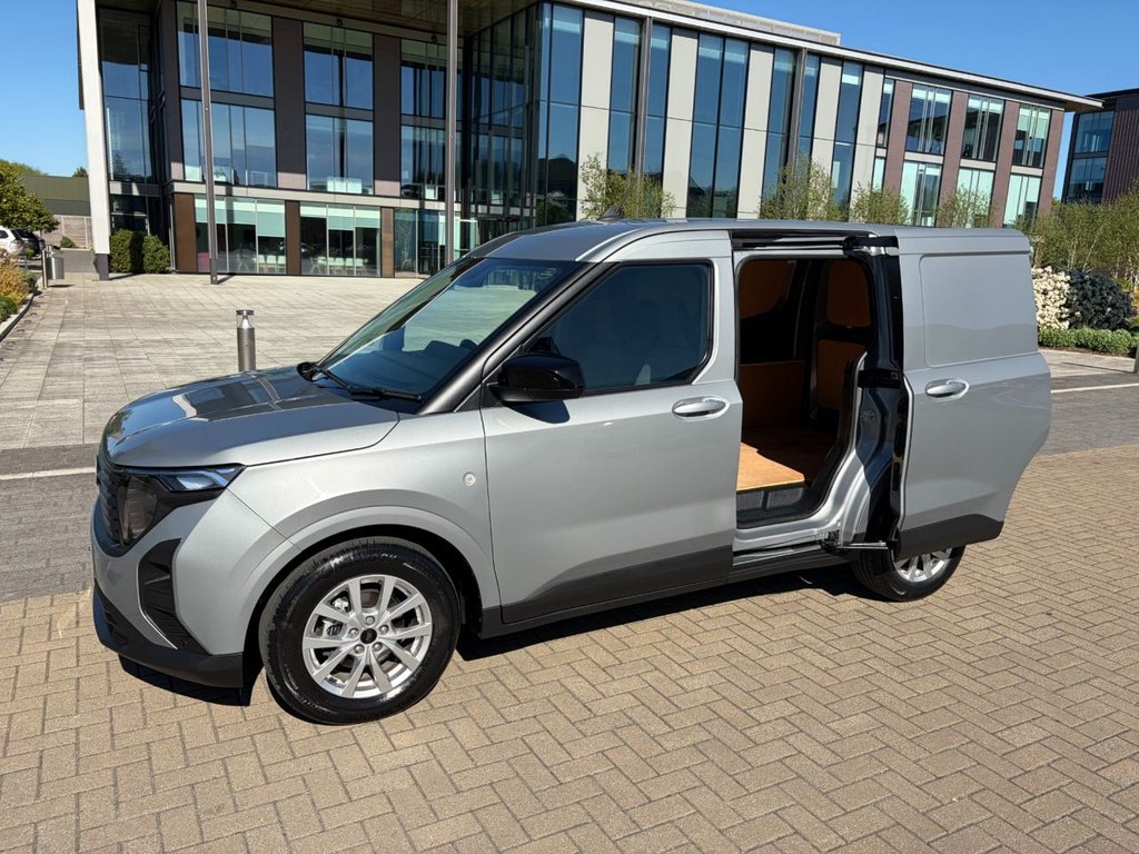 USED 2025 74 FORD TRANSIT COURIER LIMITED 1.0EcoBoost Petrol EU6 S/S SWB 125ps *A/C*KEYLESS ENTRY AND START*CAMERA*SENSORS*E/PACK*ALLOYS* LIMITED-PETROL-FULLY LOADED