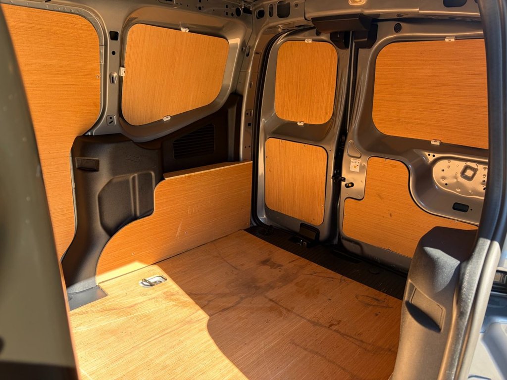 USED 2025 74 FORD TRANSIT COURIER LIMITED 1.0EcoBoost Petrol EU6 S/S SWB 125ps *A/C*KEYLESS ENTRY AND START*CAMERA*SENSORS*E/PACK*ALLOYS* LIMITED-PETROL-FULLY LOADED