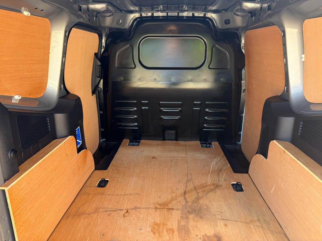 USED 2025 74 FORD TRANSIT COURIER LIMITED 1.0EcoBoost Petrol EU6 S/S SWB 125ps *A/C*KEYLESS ENTRY AND START*CAMERA*SENSORS*E/PACK*ALLOYS* LIMITED-PETROL-FULLY LOADED