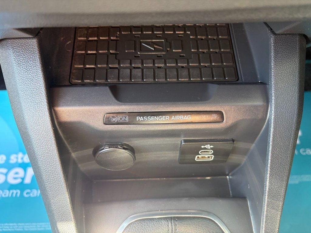USED 2025 74 FORD TRANSIT COURIER LIMITED 1.0EcoBoost Petrol EU6 S/S SWB 125ps *A/C*KEYLESS ENTRY AND START*CAMERA*SENSORS*E/PACK*ALLOYS* LIMITED-PETROL-FULLY LOADED