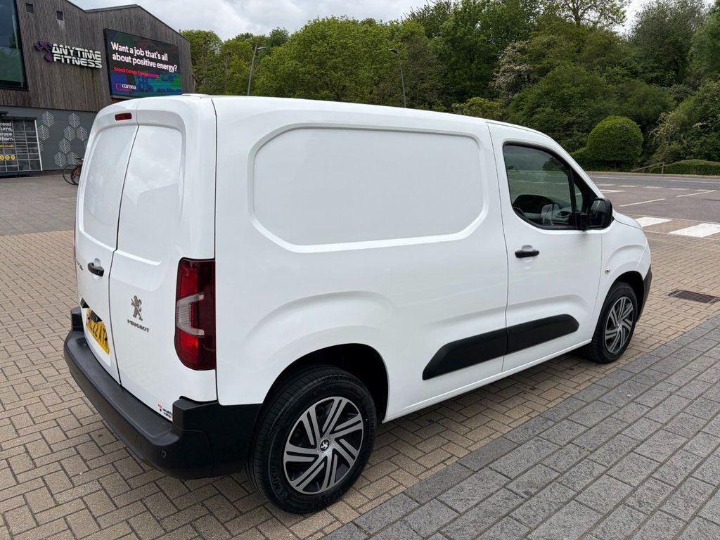 USED 2022 22 PEUGEOT PARTNER 1000 PROFESSIONAL 1.5BlueHDi EU6 S/S SWB 100ps *AIRCON*REV/SENSORS*E/PACK*CRUISE CONTROL*APPLE CARPLAY* EU6-SENSORS-A/C-E/P-100PS