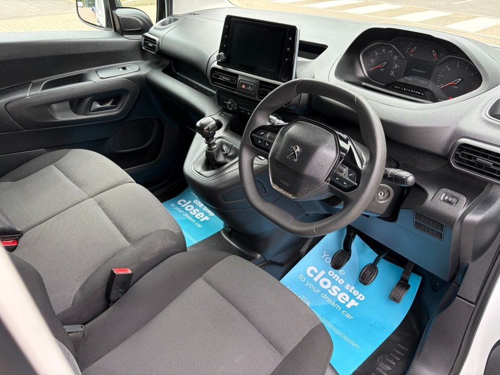 USED 2022 22 PEUGEOT PARTNER 1000 PROFESSIONAL 1.5BlueHDi EU6 S/S SWB 100ps *AIRCON*REV/SENSORS*E/PACK*CRUISE CONTROL*APPLE CARPLAY* EU6-SENSORS-A/C-E/P-100PS
