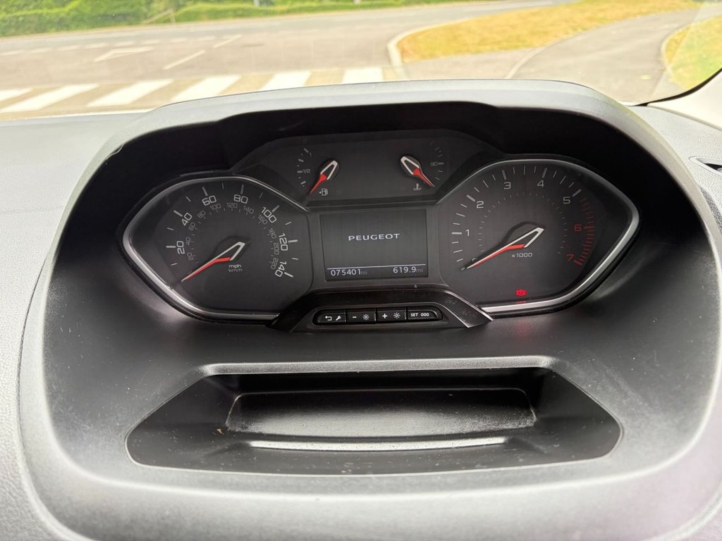 USED 2022 22 PEUGEOT PARTNER 1000 PROFESSIONAL 1.5BlueHDi EU6 S/S SWB 100ps *AIRCON*REV/SENSORS*E/PACK*CRUISE CONTROL*APPLE CARPLAY* EU6-SENSORS-A/C-E/P-100PS
