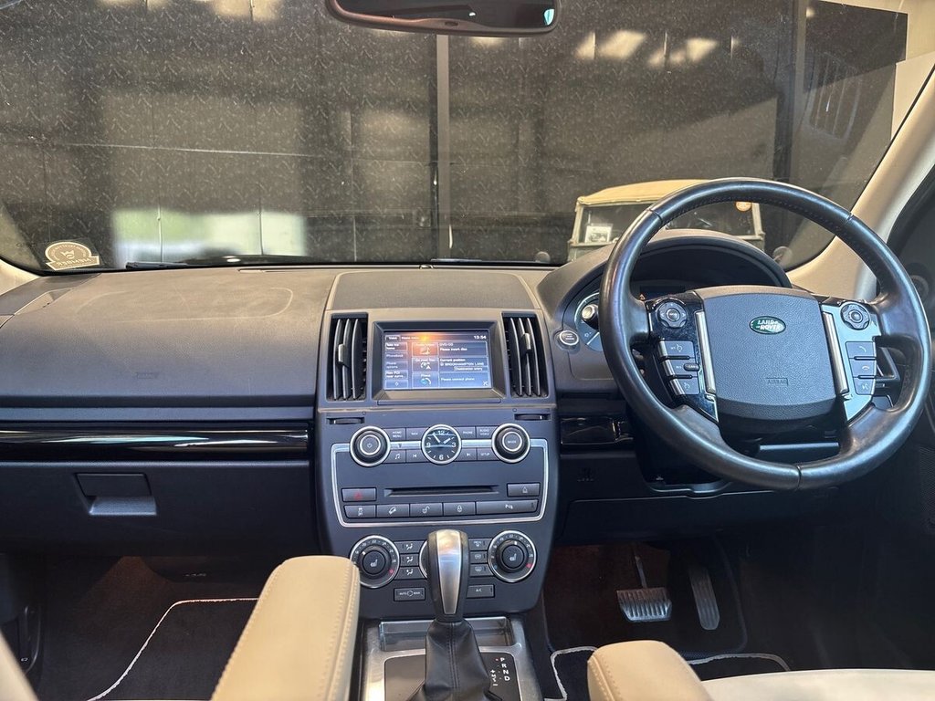 USED 2014 64 LAND ROVER FREELANDER 2 2.2 SD4 Metropolis SUV 5dr Diesel CommandShift 4WD Euro 5 (190 ps) STUNNING EXAMPLE|IVORY LEATHER