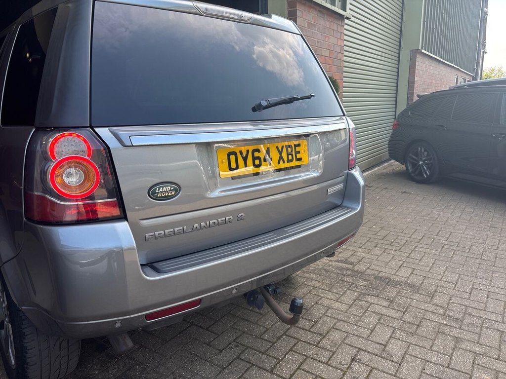 USED 2014 64 LAND ROVER FREELANDER 2 2.2 SD4 Metropolis SUV 5dr Diesel CommandShift 4WD Euro 5 (190 ps) STUNNING EXAMPLE|IVORY LEATHER