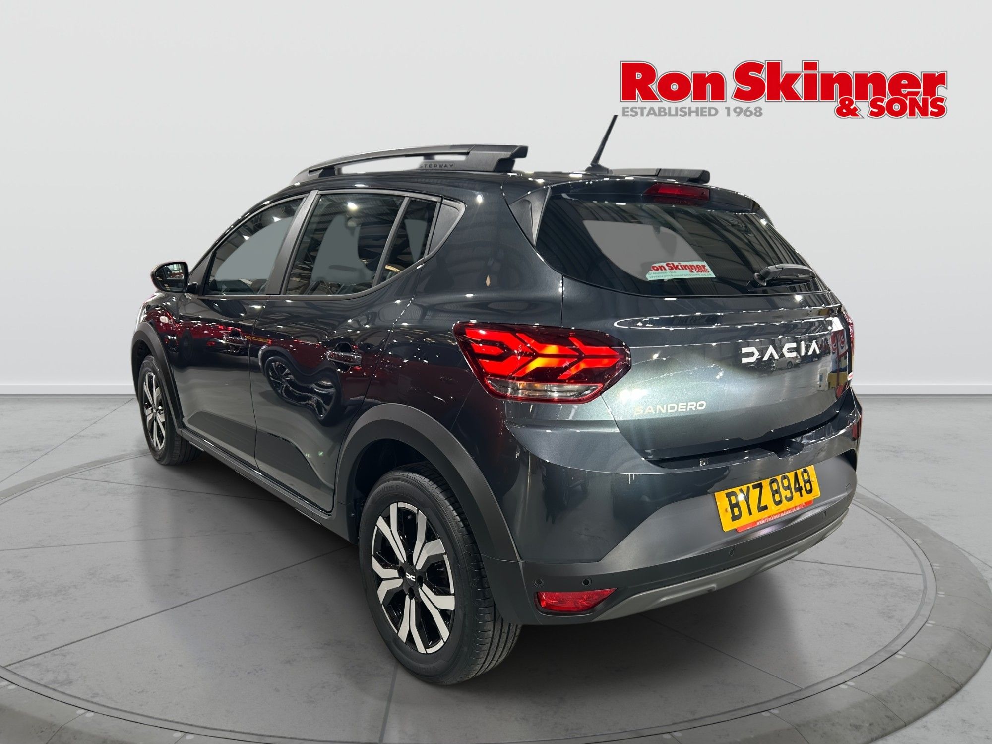 USED 2023 DACIA SANDERO STEPWAY 1.0 TCe Journey Hatchback 5dr Petrol Manual Euro 6 (s/s) (90 ps) 