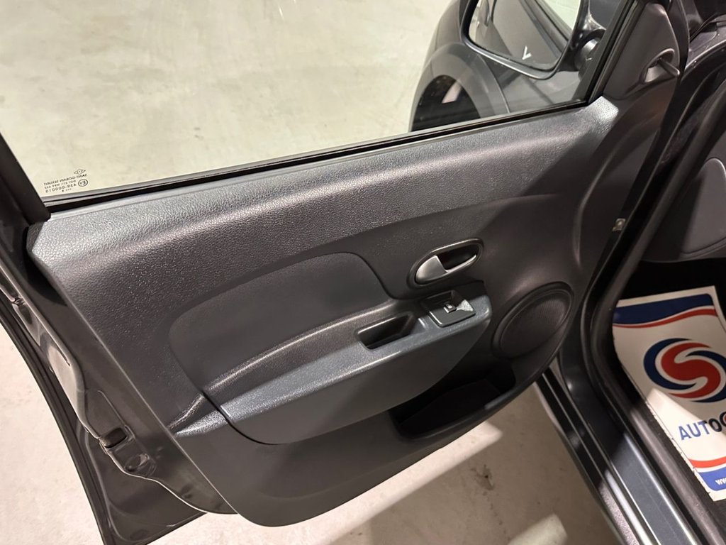 USED 2018 18 DACIA SANDERO STEPWAY 0.9 TCe Essential Hatchback 5dr Petrol Manual Euro 6 (s/s) (90 ps) 