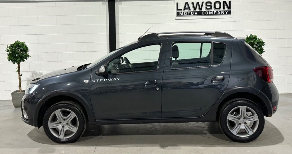 USED 2018 18 DACIA SANDERO STEPWAY 0.9 TCe Essential Hatchback 5dr Petrol Manual Euro 6 (s/s) (90 ps) 