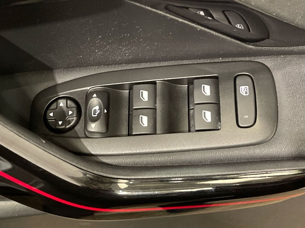 USED 2019 19 PEUGEOT 2008 1.2 PureTech GPF GT Line SUV 5dr Petrol EAT Euro 6 (s/s) (110 ps) APPLE CAR PLAY AND ANDROID AUTO
