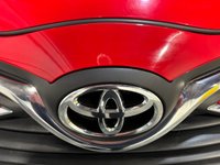 USED 2015 65 TOYOTA YARIS 1.33 Dual VVT-i Icon Hatchback 5dr Petrol Manual Euro 5 Euro 5 (99 ps) &pound;35 Road Tax-Great Economy-Sat Nav