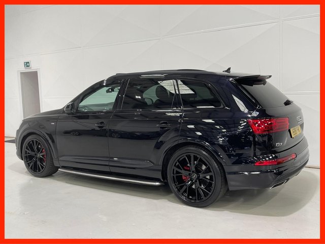 View our AUDI Q7
