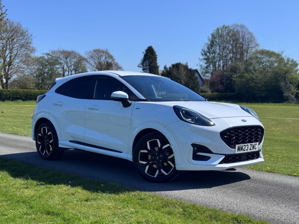 White 2023 Ford Puma Hatchback Front-wheel drive Automatic