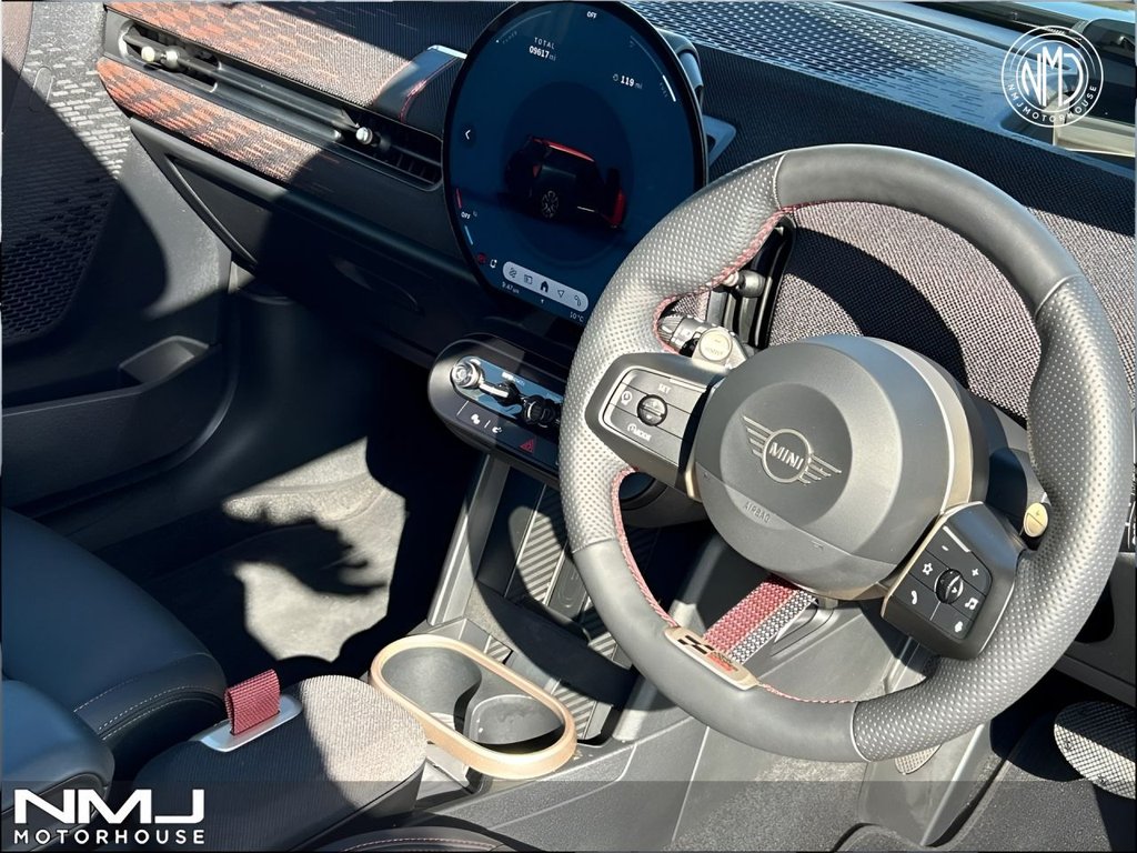 USED 2024 24 MINI HATCH COOPER 2.0S Sport Hatchback 3dr Petrol Steptronic Euro 6 (s/s) (204 ps) Hatchback