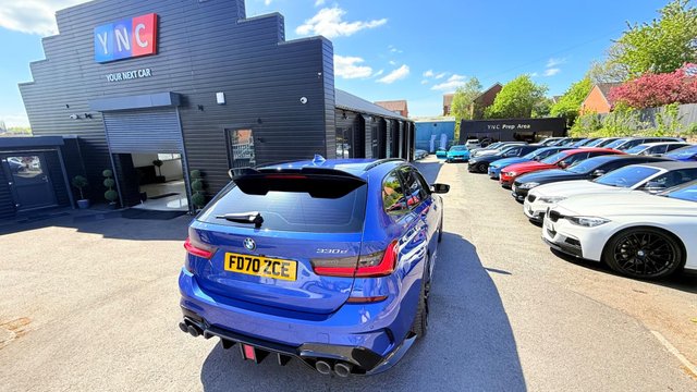 View our BMW 3 SERIES