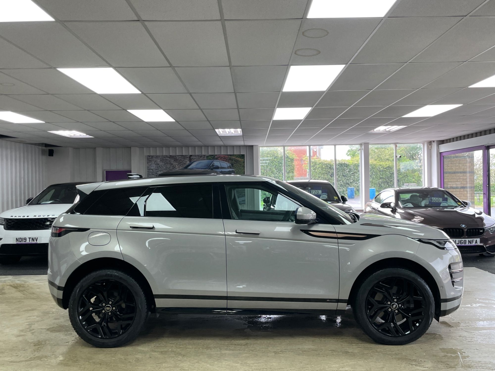 USED 2019 19 LAND ROVER RANGE ROVER EVOQUE 2.0 P200 MHEV R-Dynamic SE SUV 5dr Petrol Auto 4WD Euro 6 (s/s) (200 ps) 