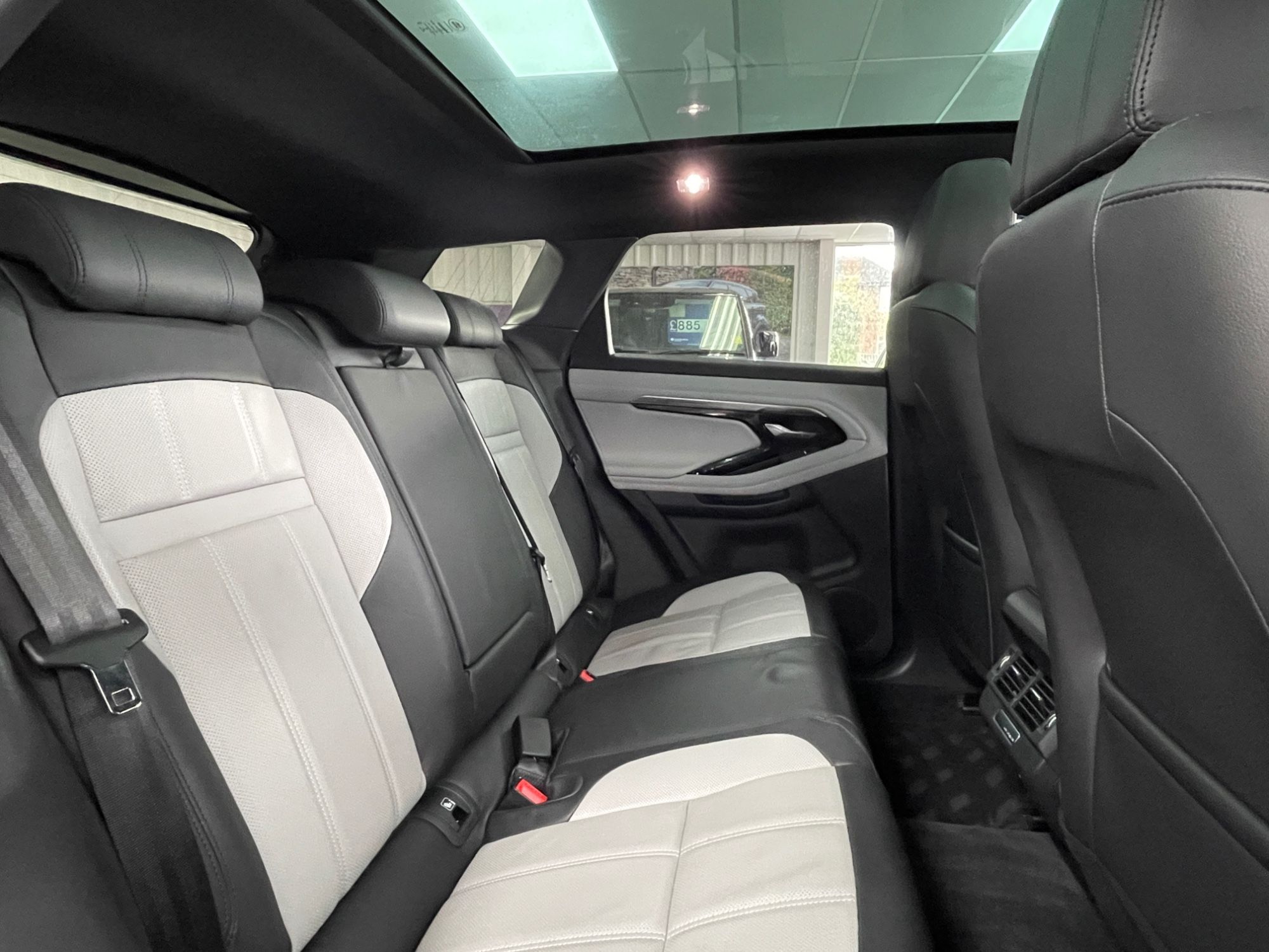 USED 2019 19 LAND ROVER RANGE ROVER EVOQUE 2.0 P200 MHEV R-Dynamic SE SUV 5dr Petrol Auto 4WD Euro 6 (s/s) (200 ps) 