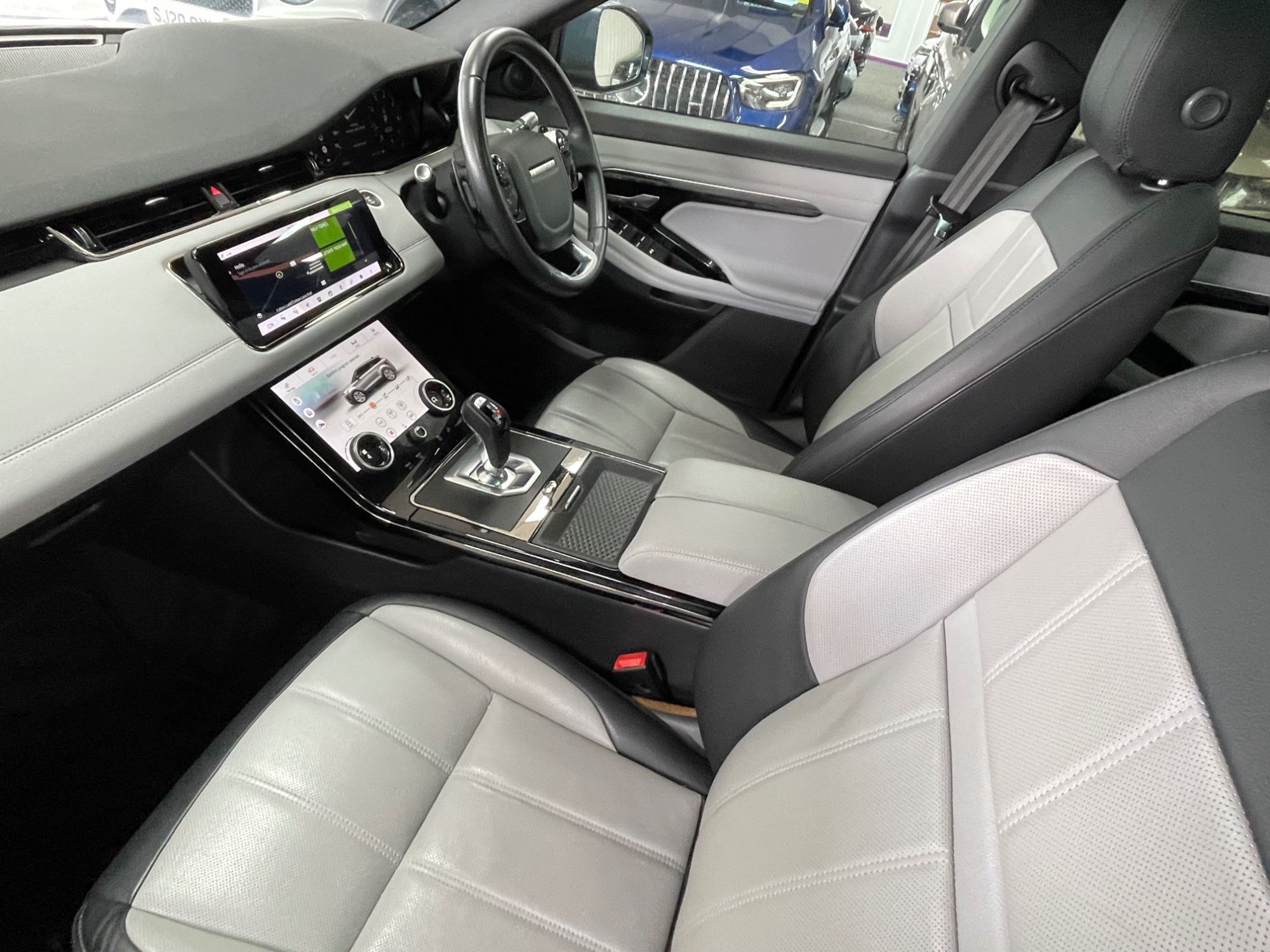 USED 2019 19 LAND ROVER RANGE ROVER EVOQUE 2.0 P200 MHEV R-Dynamic SE SUV 5dr Petrol Auto 4WD Euro 6 (s/s) (200 ps) 