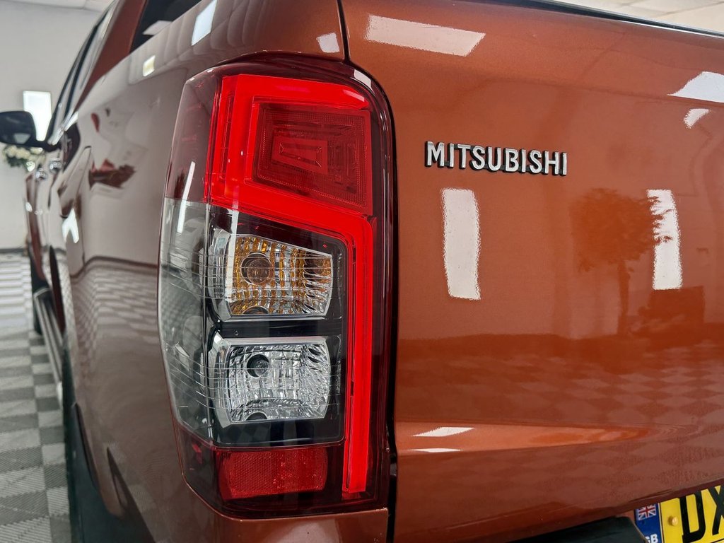 USED 2021 21 MITSUBISHI L200 2.2 DI-D DC Barbarian Pickup Double Cab 4dr Diesel Auto 4WD Euro 6 (s/s) (150 ps) 