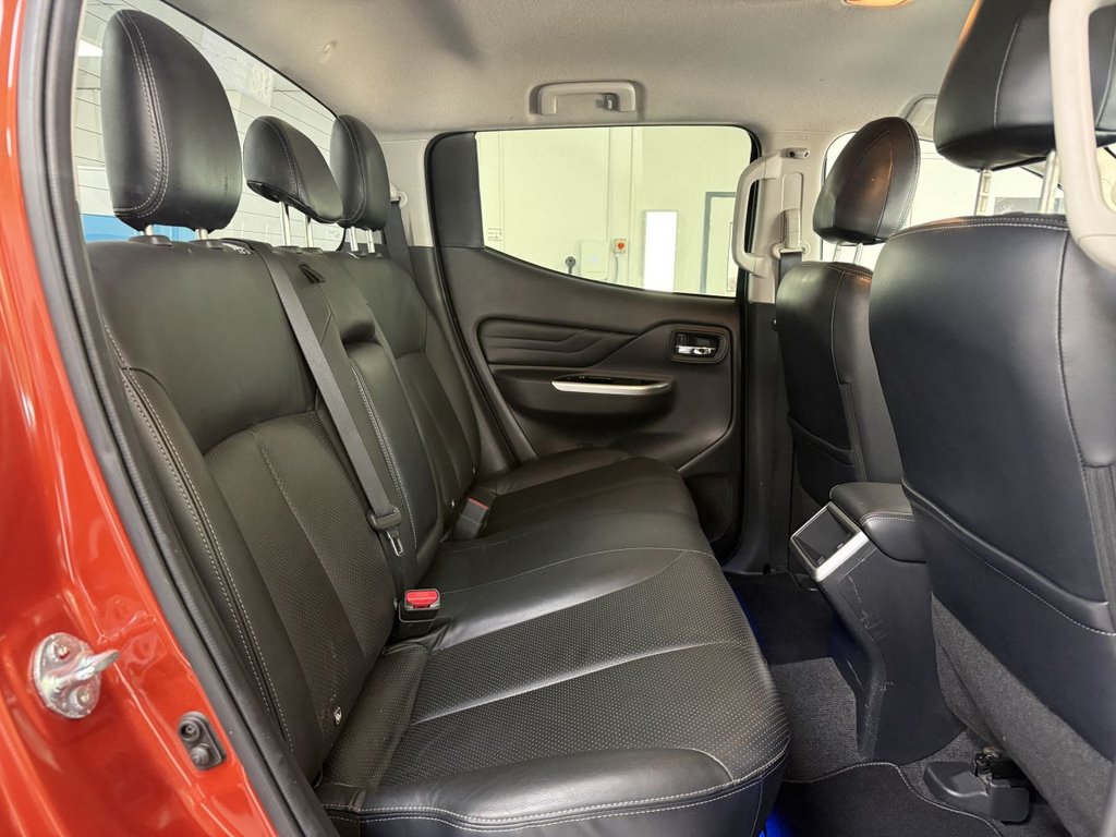 USED 2021 21 MITSUBISHI L200 2.2 DI-D DC Barbarian Pickup Double Cab 4dr Diesel Auto 4WD Euro 6 (s/s) (150 ps) 