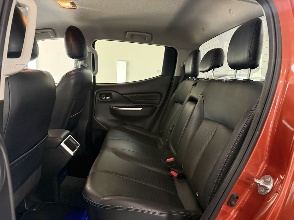 USED 2021 21 MITSUBISHI L200 2.2 DI-D DC Barbarian Pickup Double Cab 4dr Diesel Auto 4WD Euro 6 (s/s) (150 ps) 