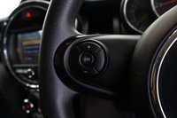 USED 2020 20 MINI HATCH 1.5 Cooper Classic Hatchback 5dr Petrol Steptronic Euro 6 (s/s) (136 ps) 