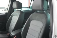 USED 2019 19 VOLKSWAGEN TIGUAN 2.0 TDI R-Line Tech SUV 5dr Diesel Manual Euro 6 (s/s) (150 ps) TIMING BELT REPLACED! 1 YEAR MOT!