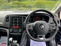 USED 2017 17 RENAULT MEGANE 1.6 dCi Signature Nav Hatchback 5dr Diesel Manual Euro 6 (s/s) (130 ps) *** FULL SERVICE HISTORY, 2 OWNERS *** FINANCE AVAILABLE FROM 9.9% APR ***
