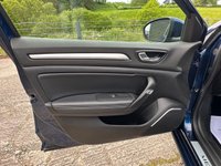 USED 2017 17 RENAULT MEGANE 1.6 dCi Signature Nav Hatchback 5dr Diesel Manual Euro 6 (s/s) (130 ps) *** FULL SERVICE HISTORY, 2 OWNERS *** FINANCE AVAILABLE FROM 9.9% APR ***