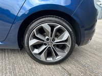 USED 2017 17 RENAULT MEGANE 1.6 dCi Signature Nav Hatchback 5dr Diesel Manual Euro 6 (s/s) (130 ps) *** FULL SERVICE HISTORY, 2 OWNERS *** FINANCE AVAILABLE FROM 9.9% APR ***