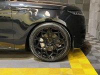 USED 2025 75 LAND ROVER RANGE ROVER SPORT 3.0 D300 MHEV Dynamic SE SUV 5dr Diesel Auto 4WD Euro 6 (s/s) (300 ps) Sliding Pan Roof / 24" Alloys