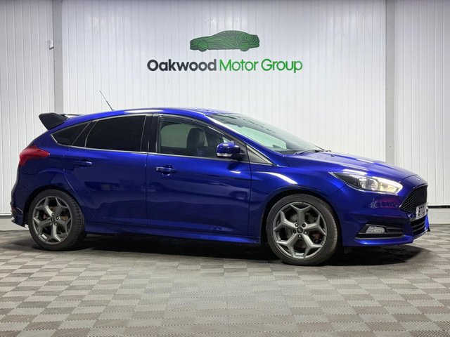 View our FORD FOCUS