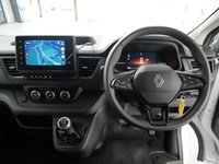 USED 2025 74 RENAULT TRAFIC 30 2.0 BLUEDCI 130 BHP SL SWB ADVANCE EDITION 2025 YEAR | CARPLAY | AIR CON