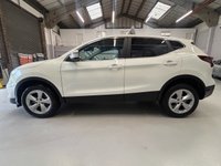 USED 2020 70 NISSAN QASHQAI 1.3 DIG-T Acenta Premium SUV 5 Door Petrol Manual White Euro 6 1 Former Keeper PARK SENSORS+BLUETOOTH+REVERSE CAM