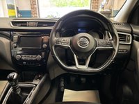 USED 2020 70 NISSAN QASHQAI 1.3 DIG-T Acenta Premium SUV 5 Door Petrol Manual White Euro 6 1 Former Keeper PARK SENSORS+BLUETOOTH+REVERSE CAM