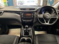 USED 2020 70 NISSAN QASHQAI 1.3 DIG-T Acenta Premium SUV 5 Door Petrol Manual White Euro 6 1 Former Keeper PARK SENSORS+BLUETOOTH+REVERSE CAM