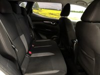 USED 2020 70 NISSAN QASHQAI 1.3 DIG-T Acenta Premium SUV 5 Door Petrol Manual White Euro 6 1 Former Keeper PARK SENSORS+BLUETOOTH+REVERSE CAM