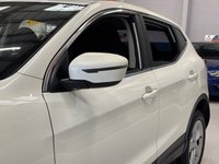 USED 2020 70 NISSAN QASHQAI 1.3 DIG-T Acenta Premium SUV 5 Door Petrol Manual White Euro 6 1 Former Keeper PARK SENSORS+BLUETOOTH+REVERSE CAM