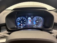 USED 2022 22 VOLVO XC40 1.5 T3 R-Design SUV 5dr Petrol Manual 163 bhp 