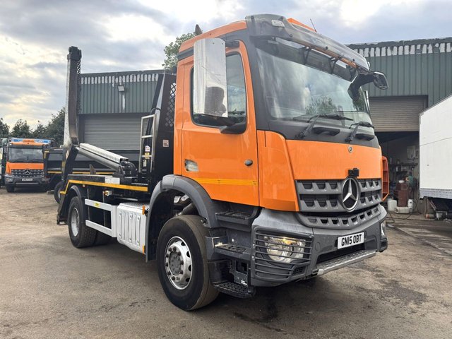 View our MERCEDES-BENZ AROCS