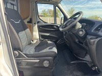 USED 2019 69 IVECO DAILY 2.3D HPI 14V 35C 3520L Panel Van 5dr Diesel Manual MWB H2 Euro 6 (s/s) (DRW) (136 ps) EXTRA HIGH ROOF AUTOMATIC REAR TWIN WHEEL
