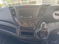 USED 2019 69 IVECO DAILY 2.3D HPI 14V 35C 3520L Panel Van 5dr Diesel Manual MWB H2 Euro 6 (s/s) (DRW) (136 ps) EXTRA HIGH ROOF AUTOMATIC REAR TWIN WHEEL