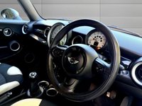 USED 2011 11 MINI CLUBMAN 1.6 Cooper D Estate 5dr Diesel Manual Euro 5 (s/s) (112 ps) ** HUGE SPECIFICATION CAR **