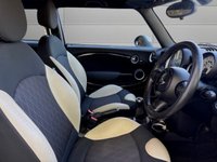 USED 2011 11 MINI CLUBMAN 1.6 Cooper D Estate 5dr Diesel Manual Euro 5 (s/s) (112 ps) ** HUGE SPECIFICATION CAR **