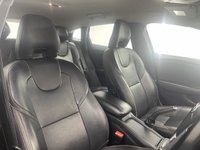 USED 2015 N VOLVO V40 CROSS COUNTRY 1.6 D2 Lux Hatchback 5dr Diesel Powershift Euro 5 (s/s) (115 ps) EXCELLENT HISTORY + BLUETOOTH