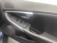 USED 2015 N VOLVO V40 CROSS COUNTRY 1.6 D2 Lux Hatchback 5dr Diesel Powershift Euro 5 (s/s) (115 ps) EXCELLENT HISTORY + BLUETOOTH