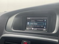 USED 2015 N VOLVO V40 CROSS COUNTRY 1.6 D2 Lux Hatchback 5dr Diesel Powershift Euro 5 (s/s) (115 ps) EXCELLENT HISTORY + BLUETOOTH