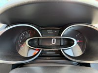 USED 2016 16 RENAULT CLIO 1.2 16V DYNAMIQUE NAV 5dr **FANTASTIC EXAMPLE WITH A FULL SERVICE HISTORY WITH 9 SERVICES RECORDED** * L&C GROUP SHALL BEAT ANY 'WE BUY CARS VALUATION' FOR YOUR PART EXCHANGE *