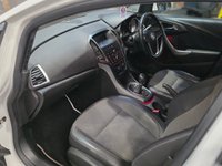 USED 2013 VAUXHALL ASTRA 2.0 CDTi SE Sports Tourer 5dr Diesel Manual Euro 5 (s/s) (165 ps) 