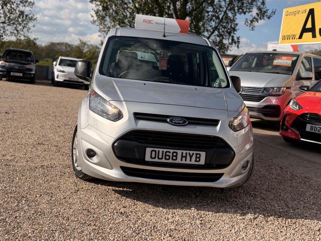 View our FORD GRAND TOURNEO CONNECT